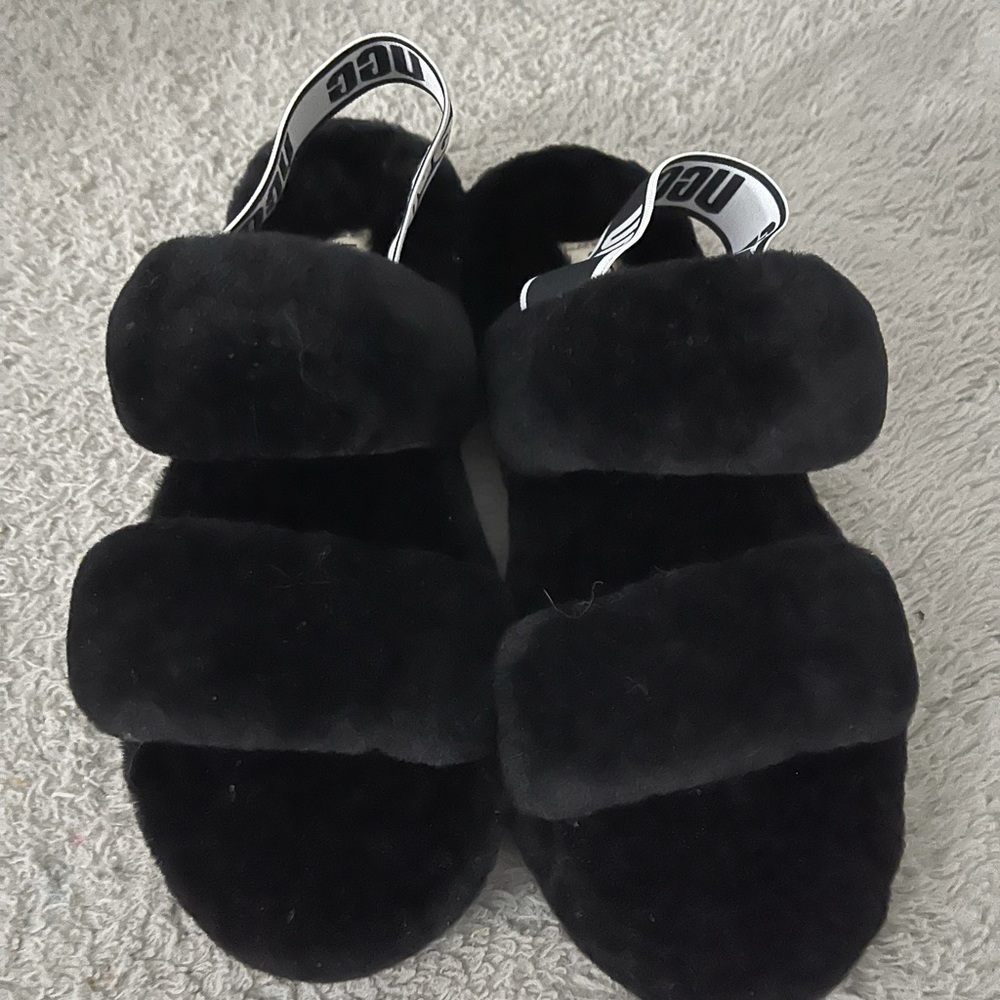 Women’s ugg slides never worn size 10